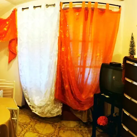 Il Brucaliffo Nocleg ze śniadaniem Raiano